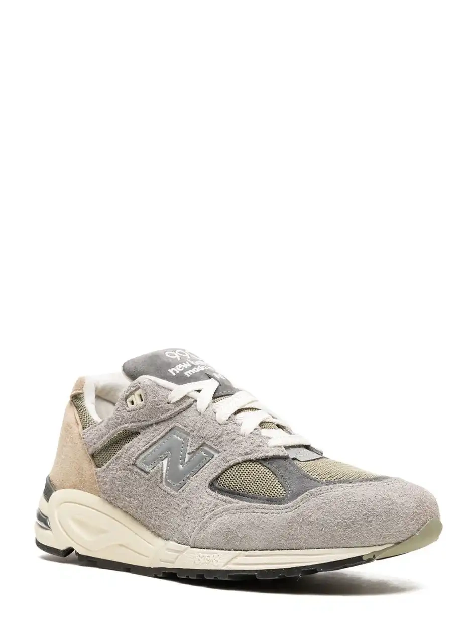 Santis x New V2 sneakers 
